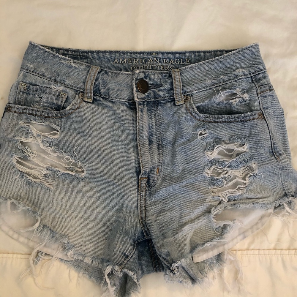 HIGH WAISTED JEAN SHORTS